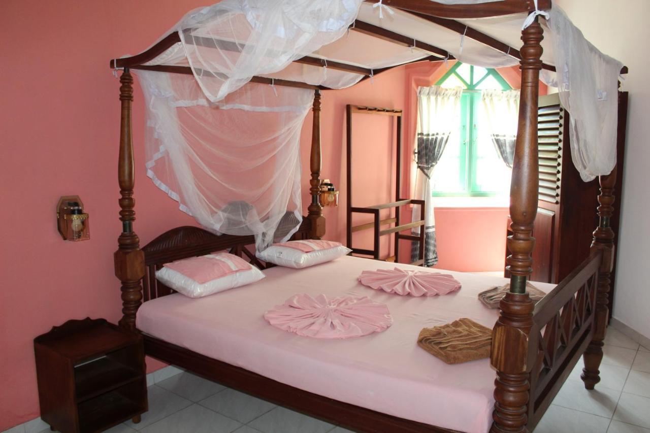Blue Eyes Inn Unawatuna Εξωτερικό φωτογραφία